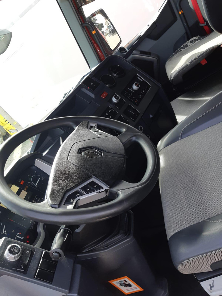شاحنة RENAULT T480: صور 6