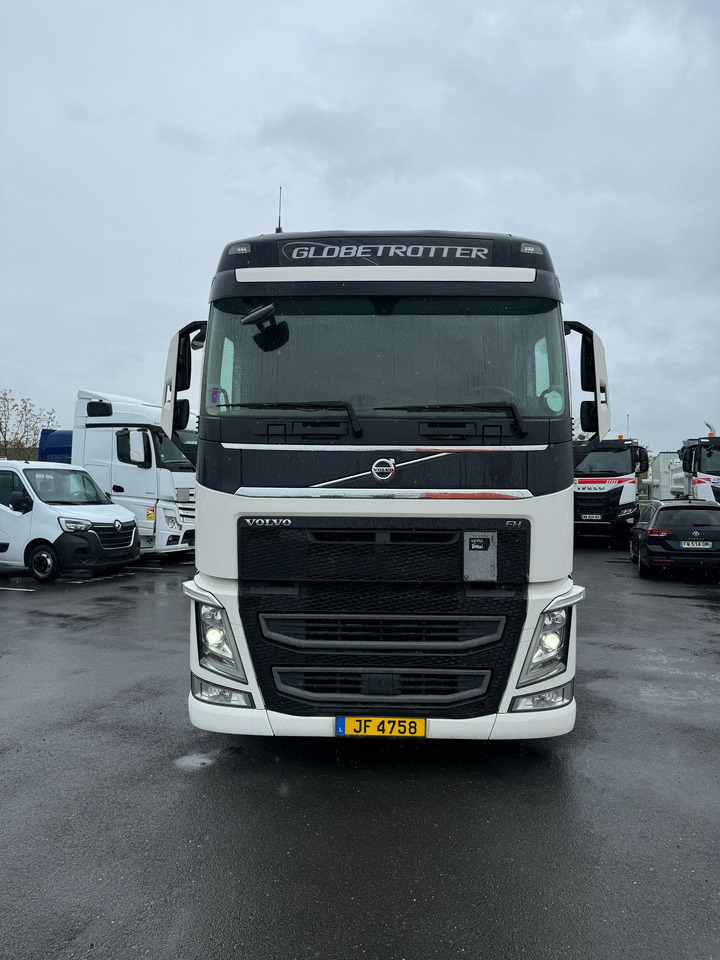 VOLVO FH460 - شاحنة جرار: صور 1 VOLVO FH460 - شاحنة جرار: صور 1