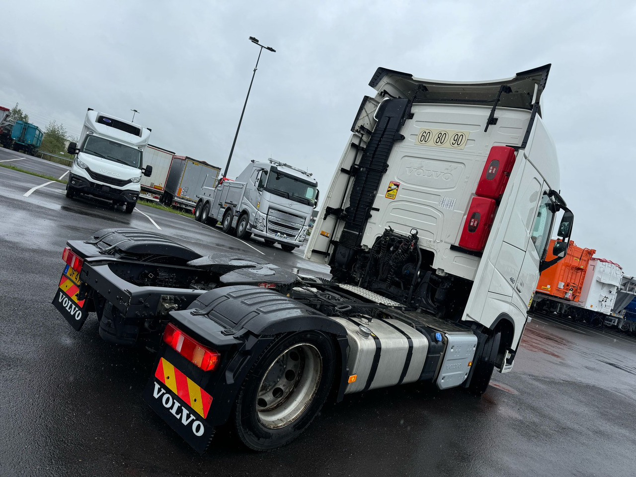 VOLVO FH460 - شاحنة جرار: صور 5 VOLVO FH460 - شاحنة جرار: صور 5