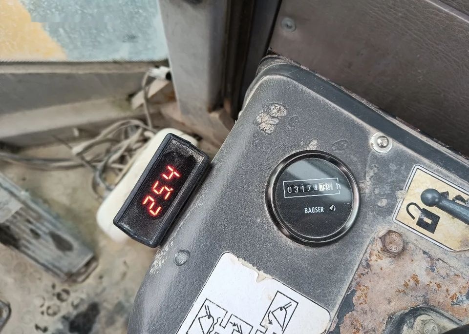 اللودر بعجل XCMG ZL50G: صور 10