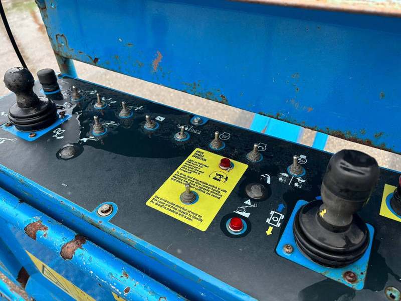 Genie S45 - 15,7m Diesel 4x4 Teleskop-Arbeitsbühne - رافعات سلة مفصلية: صور 2 Genie S45 - 15,7m Diesel 4x4 Teleskop-Arbeitsbühne - رافعات سلة مفصلية: صور 2