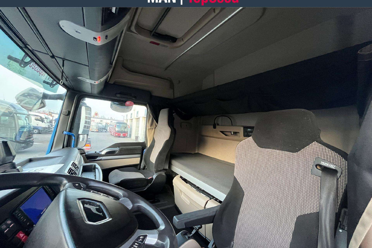 MAN 18.460 XLX cab Hidraulika (9312) - شاحنة جرار: صور 4 MAN 18.460 XLX cab Hidraulika (9312) - شاحنة جرار: صور 4