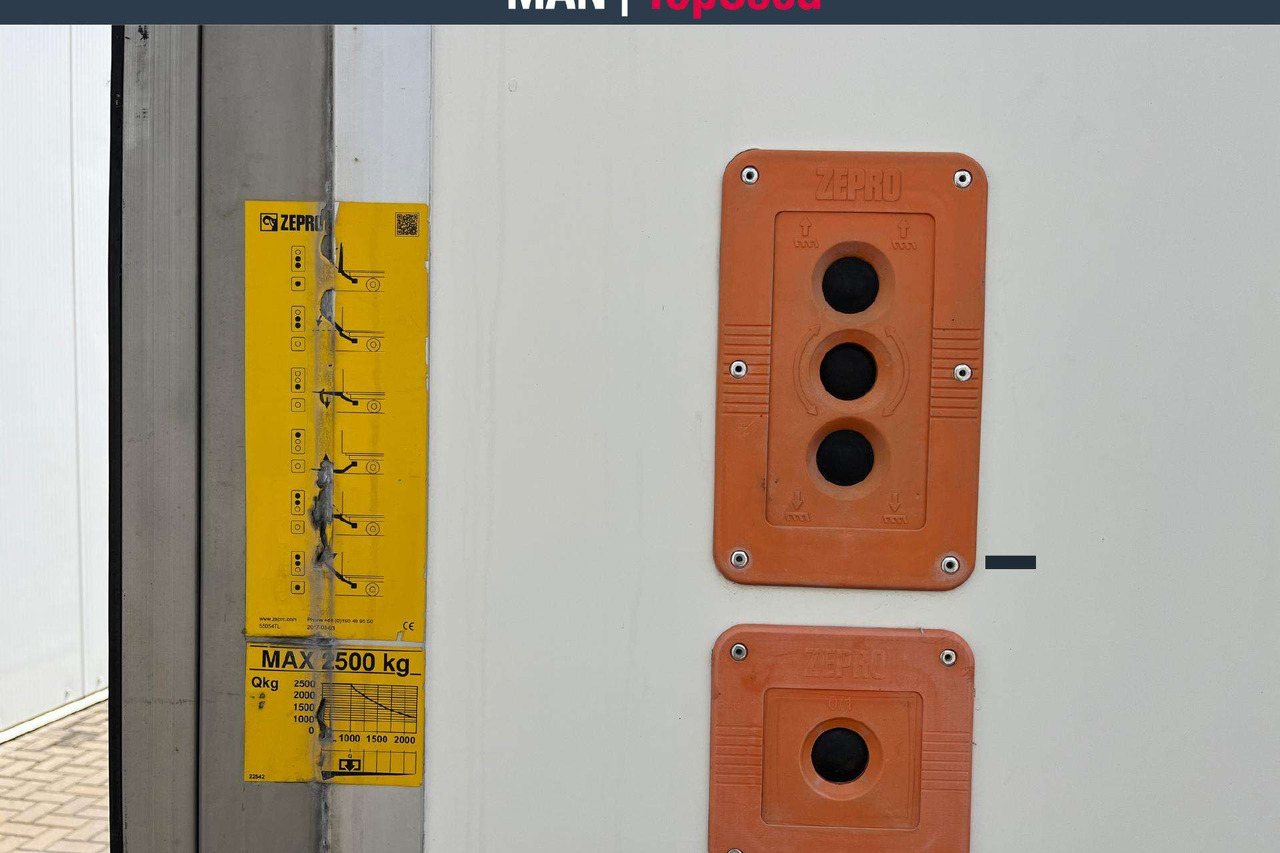 مبردة شاحنة MAN 26.320 6X2-4 LL Carrier Frigo (08749): صور 17