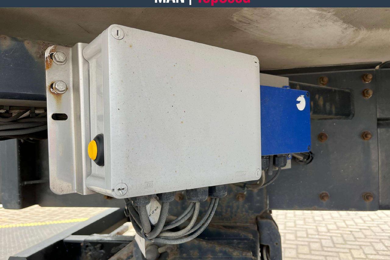 مبردة شاحنة MAN 26.320 6X2-4 LL Carrier Frigo (08749): صور 16