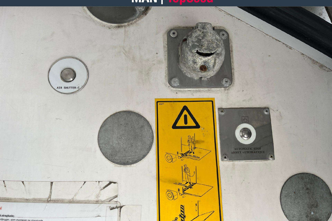 مبردة شاحنة MAN 26.320 6X2-4 LL Carrier Frigo (08749): صور 12