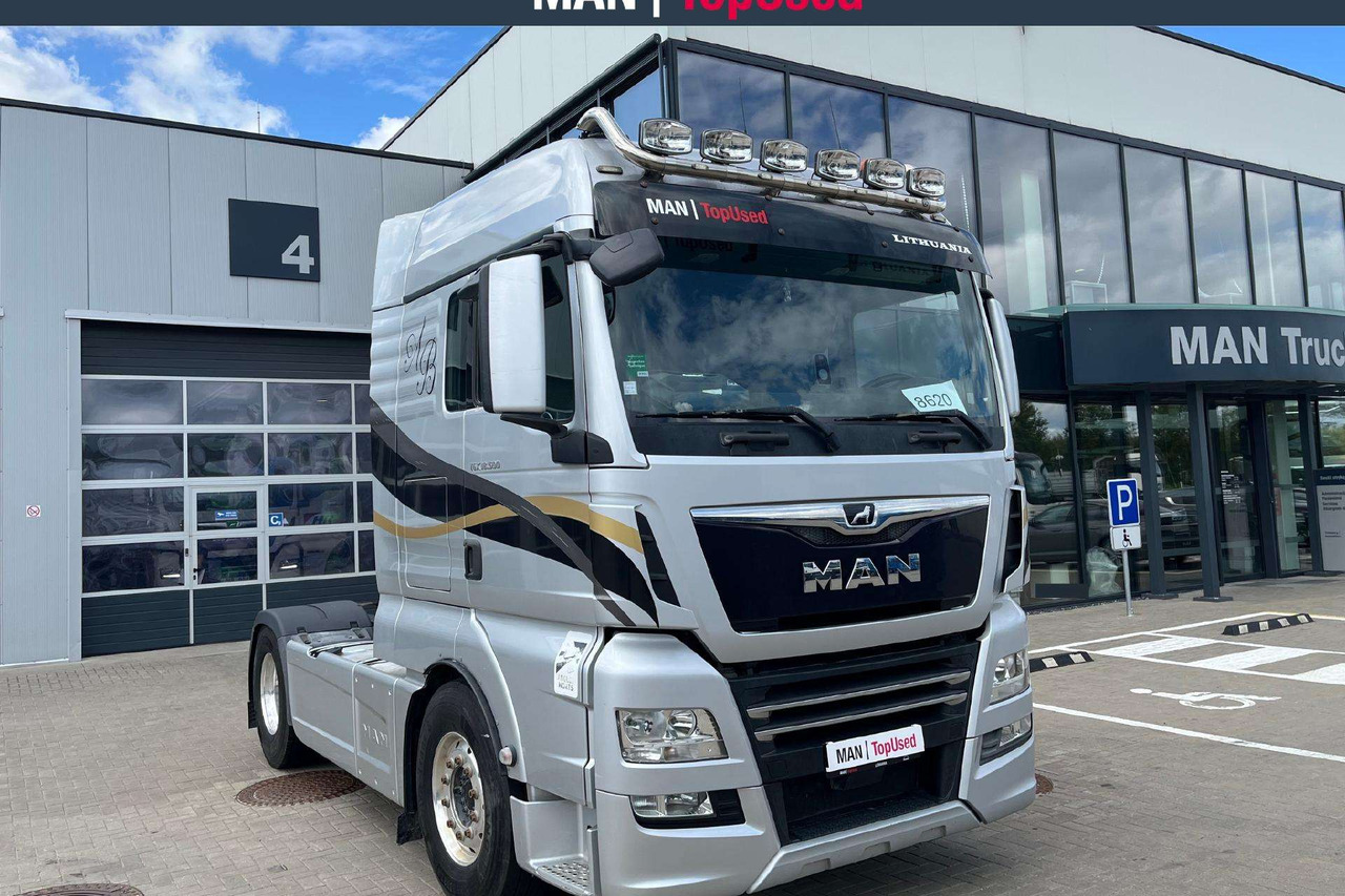 MAN TGX 18.500 Hidraulika (8620) - شاحنة جرار: صور 2 MAN TGX 18.500 Hidraulika (8620) - شاحنة جرار: صور 2