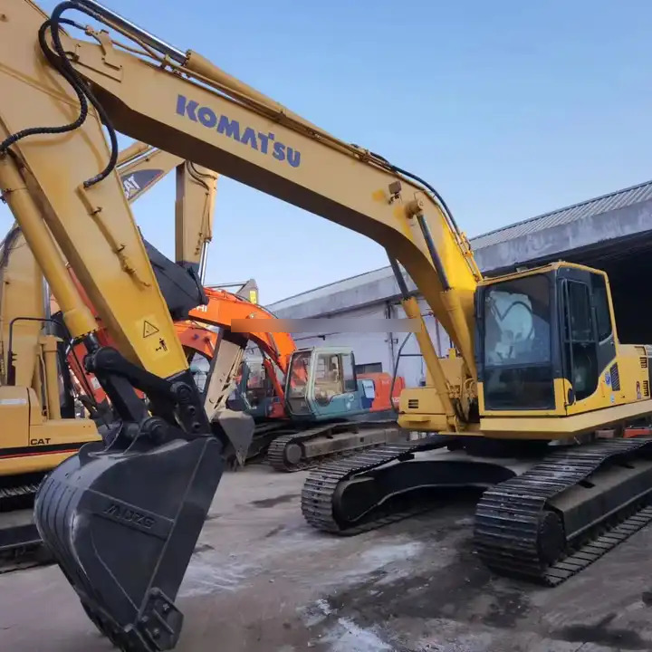 2022 model Komatsu 22 ton PC220-8 crawler digger PC200 Cheap used Original Japan PC220-8N crawler excavator original - حفارات زحافة: صور 2 2022 model Komatsu 22 ton PC220-8 crawler digger PC200 Cheap used Original Japan PC220-8N crawler excavator original - حفارات زحافة: صور 2