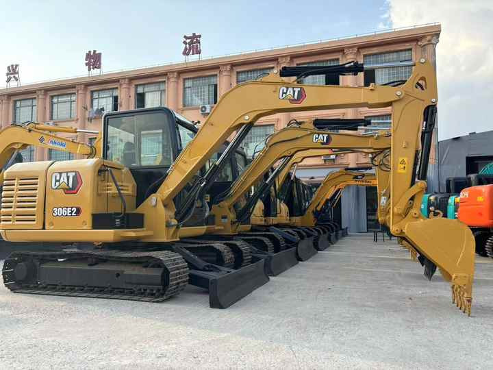 2024 Used Excavator CAT 306E Almost New CAT 306E 6 Ton Mini Excavator Used Crawler Excavator Best Price for Sale - حفارة: صور 3 2024 Used Excavator CAT 306E Almost New CAT 306E 6 Ton Mini Excavator Used Crawler Excavator Best Price for Sale - حفارة: صور 3