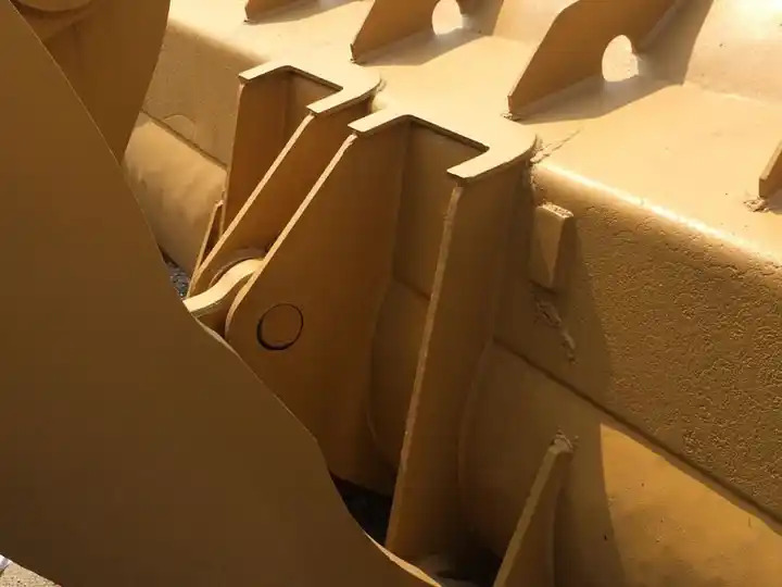 5 ton mini Used Original State loader CAT 966H Used Small wheel loader - اللودر بعجل: صور 3 5 ton mini Used Original State loader CAT 966H Used Small wheel loader - اللودر بعجل: صور 3