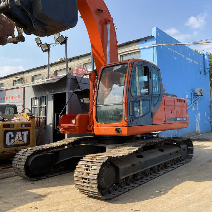 Best Selling DOOSAN excavator machine construction used machinery equipment dx225 DX60 DX70 DH60 DH220 used excavators in stock - حفارة: صور 1 Best Selling DOOSAN excavator machine construction used machinery equipment dx225 DX60 DX70 DH60 DH220 used excavators in stock - حفارة: صور 1