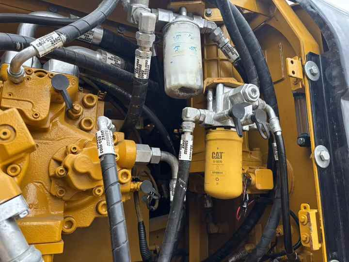 CAT336D Used Excavator Secondhand Hydraulic Crawler 36ton CAT 336 336D 336D2 Large Earth-moving Digging Equipment Machinery - حفارة: صور 5 CAT336D Used Excavator Secondhand Hydraulic Crawler 36ton CAT 336 336D 336D2 Large Earth-moving Digging Equipment Machinery - حفارة: صور 5
