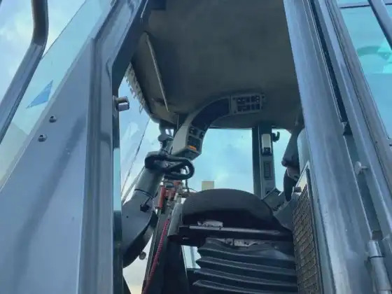 Chinese Top Brand Wheel Loader 856h Series Used Construction Machinery Loader 856 856h Clg856 Cat 966h 966 LG956 956 - اللودر بعجل: صور 2 Chinese Top Brand Wheel Loader 856h Series Used Construction Machinery Loader 856 856h Clg856 Cat 966h 966 LG956 956 - اللودر بعجل: صور 2