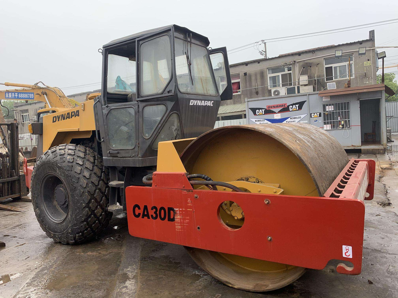 Good Quality Road Roller Surprise Price Second Hand Vibratory Compactor Original Sweden Used Road Roller Dynapac Ca30d - مدحلة الأسفلت: صور 4 Good Quality Road Roller Surprise Price Second Hand Vibratory Compactor Original Sweden Used Road Roller Dynapac Ca30d - مدحلة الأسفلت: صور 4