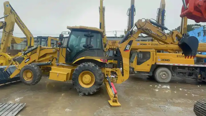 HT636 Mini Tractor with Front End Loader and Backhoe Efficient Cat 420F2 Backhoe Loader Weichai Engine New Condition - حفار متعدد الاستخدام: صور 2 HT636 Mini Tractor with Front End Loader and Backhoe Efficient Cat 420F2 Backhoe Loader Weichai Engine New Condition - حفار متعدد الاستخدام: صور 2