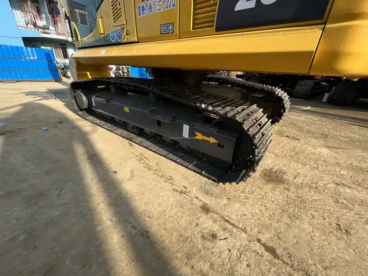 Original Japan Komatsu PC200 used excavator for sale/second hand komatsu excavator PC200-8 PC220-8 - حفارات زحافة: صور 3 Original Japan Komatsu PC200 used excavator for sale/second hand komatsu excavator PC200-8 PC220-8 - حفارات زحافة: صور 3