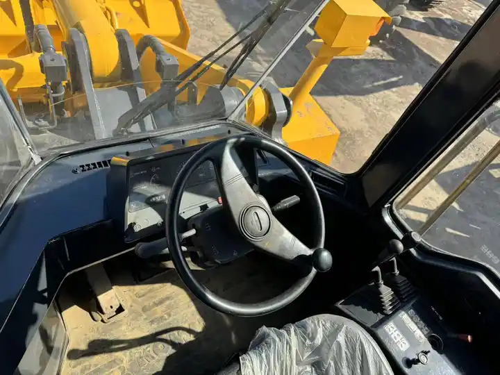 Second Hand Pay LoaderNice Performance Original Loader Used Komatsu Wa470 Loader Second Hand Wheel Loader Hot Sale - اللودر بعجل: صور 4 Second Hand Pay LoaderNice Performance Original Loader Used Komatsu Wa470 Loader Second Hand Wheel Loader Hot Sale - اللودر بعجل: صور 4