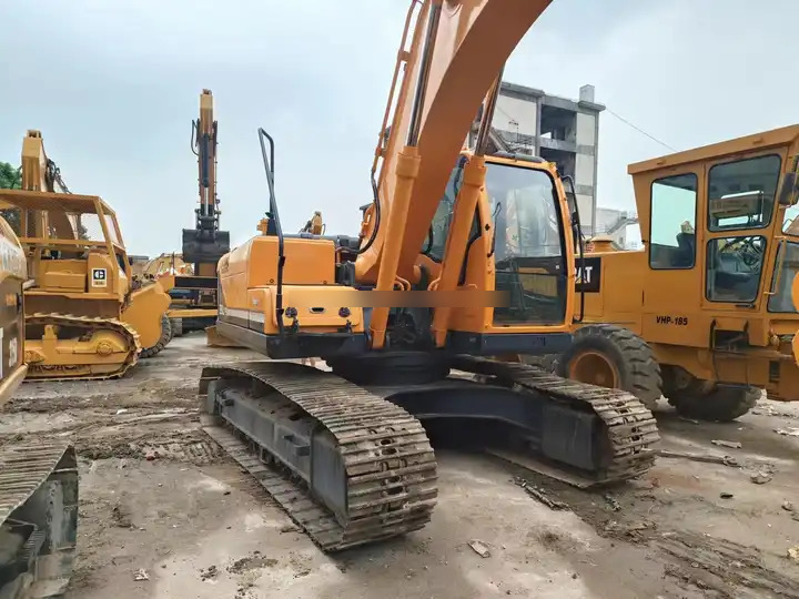 Second hand Crawler Original Hyundai Excavator R220L VS-9S 220LC 215LC for Sale Used Hyundai Excavator Hyundai - حفارات زحافة: صور 4 Second hand Crawler Original Hyundai Excavator R220L VS-9S 220LC 215LC for Sale Used Hyundai Excavator Hyundai - حفارات زحافة: صور 4
