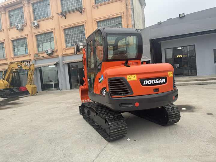 Used Excavator Doosan Dx60 Excavators Earth-moving Machinery Doosan Dx60 Dx80 Dx75 Dx225 Dh55 Dx60-9c for Sale - حفارات زحافة: صور 2 Used Excavator Doosan Dx60 Excavators Earth-moving Machinery Doosan Dx60 Dx80 Dx75 Dx225 Dh55 Dx60-9c for Sale - حفارات زحافة: صور 2