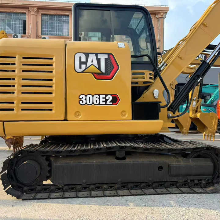 Used Excavators CAT 306E New Arrival Japan 6 Tons Hydraulic Crawler CAT Caterpillar 306E Used CAT Excavator - حفارة: صور 1 Used Excavators CAT 306E New Arrival Japan 6 Tons Hydraulic Crawler CAT Caterpillar 306E Used CAT Excavator - حفارة: صور 1