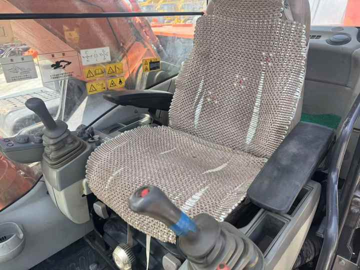 Used Machinery ZX350-5G ZX350-3G 35 Ton Crawler Used Hitachi Excavators Hitachi Heavy Duty Machine ZAXIS 350-5G 350-3G for Sale - حفارة: صور 4 Used Machinery ZX350-5G ZX350-3G 35 Ton Crawler Used Hitachi Excavators Hitachi Heavy Duty Machine ZAXIS 350-5G 350-3G for Sale - حفارة: صور 4