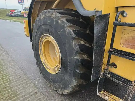 Used Wheel Loader Caterpillar 966h Cat 950 966 980 988 Good Quality at a Low Price - اللودر بعجل: صور 4 Used Wheel Loader Caterpillar 966h Cat 950 966 980 988 Good Quality at a Low Price - اللودر بعجل: صور 4