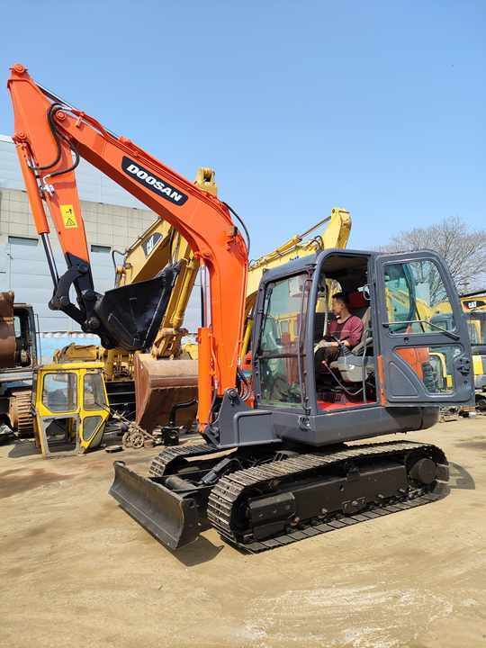 Used excavator doosan dx60 excavators machinery doosan dx60 dx80 dx75 dx225 dh60 dh60-7 excavator - حفارات زحافة: صور 3 Used excavator doosan dx60 excavators machinery doosan dx60 dx80 dx75 dx225 dh60 dh60-7 excavator - حفارات زحافة: صور 3