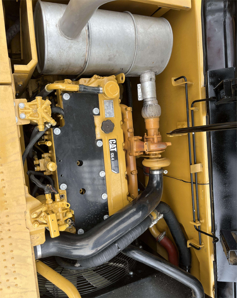 Used excavators cat 320d cat 20 ton excavator with excellent condition for sale - حفارة: صور 3 Used excavators cat 320d cat 20 ton excavator with excellent condition for sale - حفارة: صور 3