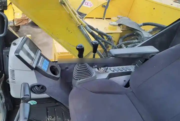 Second hand Komatsu PC70-8 Crawel Excavator for sale,high quality PC70-8 with low price - حفارات زحافة: صور 4 Second hand Komatsu PC70-8 Crawel Excavator for sale,high quality PC70-8 with low price - حفارات زحافة: صور 4