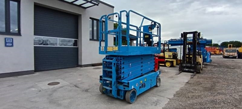 Genie GS4047 - 13,7m - electric - رافعات مقصية: صور 2 Genie GS4047 - 13,7m - electric - رافعات مقصية: صور 2