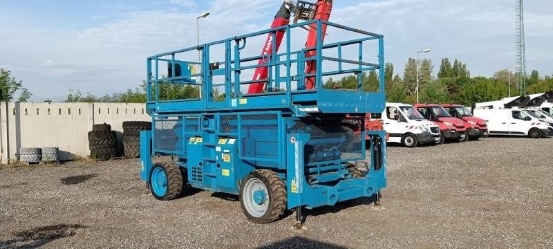 Genie GS4390 - 15,11m, diesel, 4x4 - رافعات مقصية: صور 1 Genie GS4390 - 15,11m, diesel, 4x4 - رافعات مقصية: صور 1