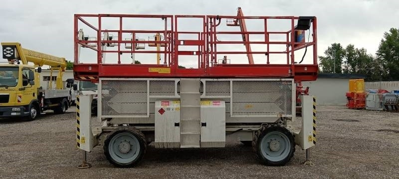 Genie GS4390 - 15,11m, diesel, 4x4 - رافعات مقصية: صور 5 Genie GS4390 - 15,11m, diesel, 4x4 - رافعات مقصية: صور 5