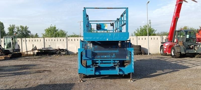 Genie GS4390 - 15,11m, diesel, 4x4 - رافعات مقصية: صور 3 Genie GS4390 - 15,11m, diesel, 4x4 - رافعات مقصية: صور 3