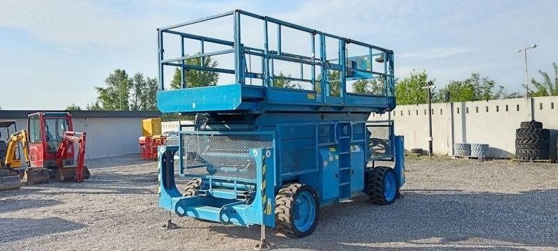 Genie GS5390 - 18m - 4x4 - Diesel - رافعات مقصية: صور 2 Genie GS5390 - 18m - 4x4 - Diesel - رافعات مقصية: صور 2
