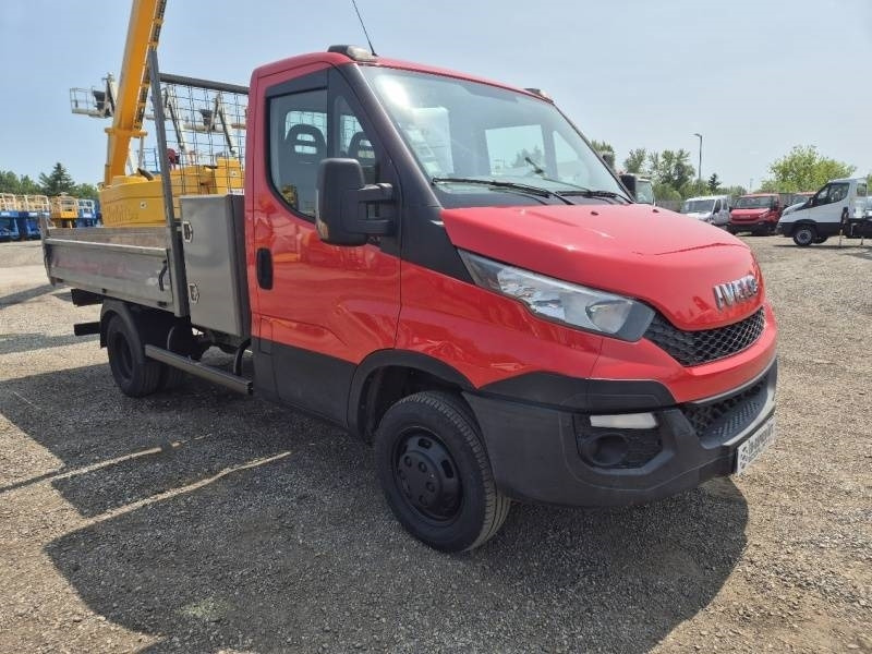 Iveco 35C13 - Tipper - قلابات: صور 2 Iveco 35C13 - Tipper - قلابات: صور 2