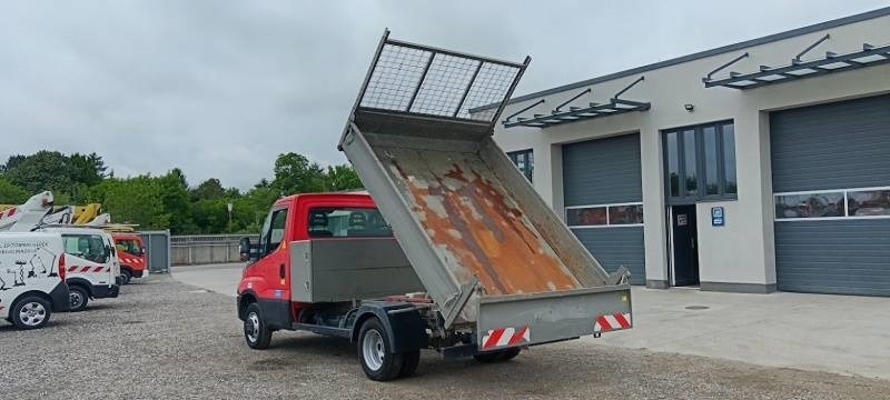 Iveco 35C13 - Tipper - قلابات: صور 2 Iveco 35C13 - Tipper - قلابات: صور 2