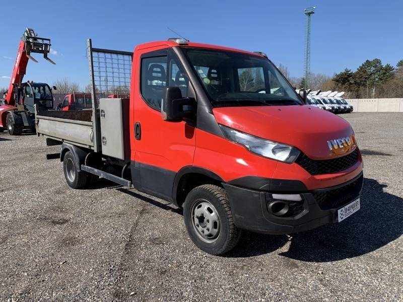 Iveco 35C13 - Tipper - قلابات: صور 3 Iveco 35C13 - Tipper - قلابات: صور 3