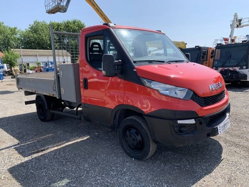Iveco 35C13 - Tipper - قلابات: صور 2 Iveco 35C13 - Tipper - قلابات: صور 2