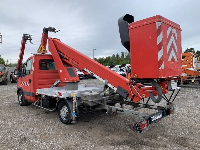 مصاعد الازدهار محمولة على شاحنة Iveco Daily GSR E179T - 17,1m - 200 kg: صور 7