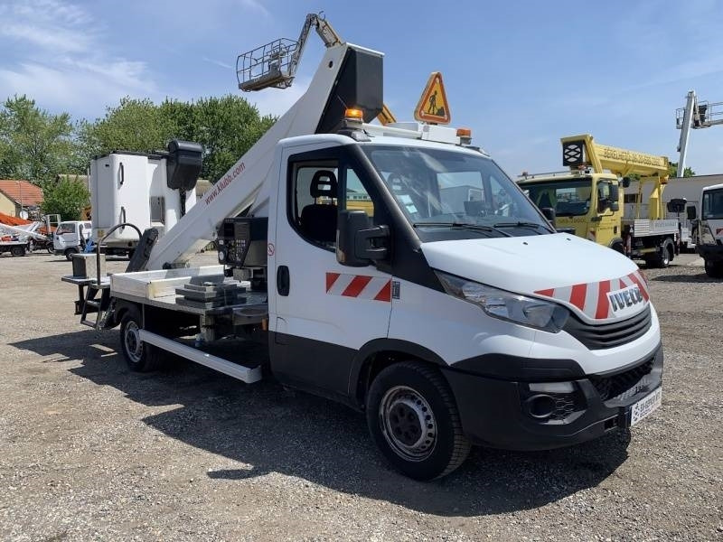 Iveco Daily Isoli VT48NEXS - 16 m, 250 kg - مصاعد الازدهار محمولة على شاحنة: صور 1 Iveco Daily Isoli VT48NEXS - 16 m, 250 kg - مصاعد الازدهار محمولة على شاحنة: صور 1