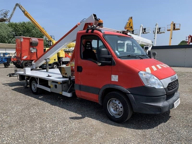 Iveco Daily Multitel 160 ALU DS - 16m - مصاعد الازدهار محمولة على شاحنة: صور 1 Iveco Daily Multitel 160 ALU DS - 16m - مصاعد الازدهار محمولة على شاحنة: صور 1