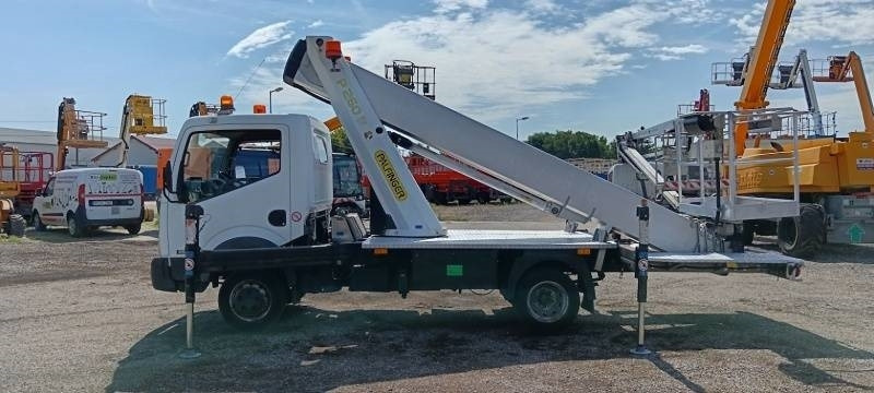 Nissan Cabstar Palfinger P260B - 25,6 m - 230 kg - مصاعد الازدهار محمولة على شاحنة: صور 5 Nissan Cabstar Palfinger P260B - 25,6 m - 230 kg - مصاعد الازدهار محمولة على شاحنة: صور 5