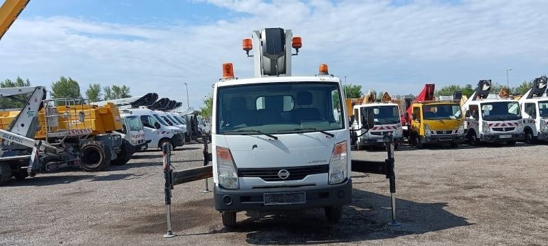 Nissan Cabstar Palfinger P260B - 25,6 m - 230 kg - مصاعد الازدهار محمولة على شاحنة: صور 3 Nissan Cabstar Palfinger P260B - 25,6 m - 230 kg - مصاعد الازدهار محمولة على شاحنة: صور 3
