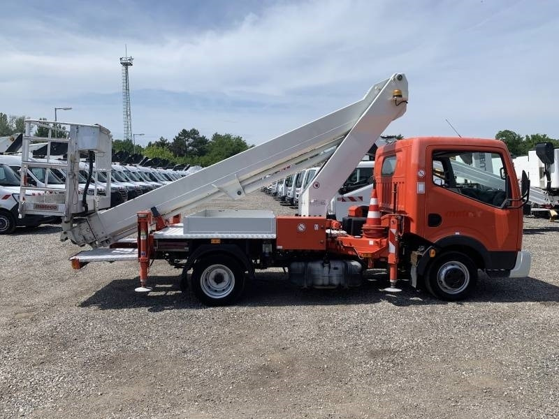 Nissan Cabstar Ruthmann-Steiger TB220 - 22,1m - 200 kg - مصاعد الازدهار محمولة على شاحنة: صور 3 Nissan Cabstar Ruthmann-Steiger TB220 - 22,1m - 200 kg - مصاعد الازدهار محمولة على شاحنة: صور 3
