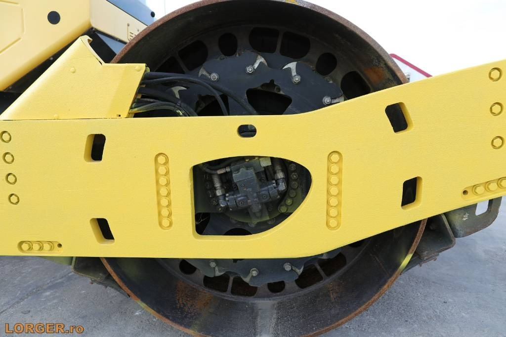 مدماج Bomag BW 219 D H-4: صور 16 مدماج Bomag BW 219 D H-4: صور 16