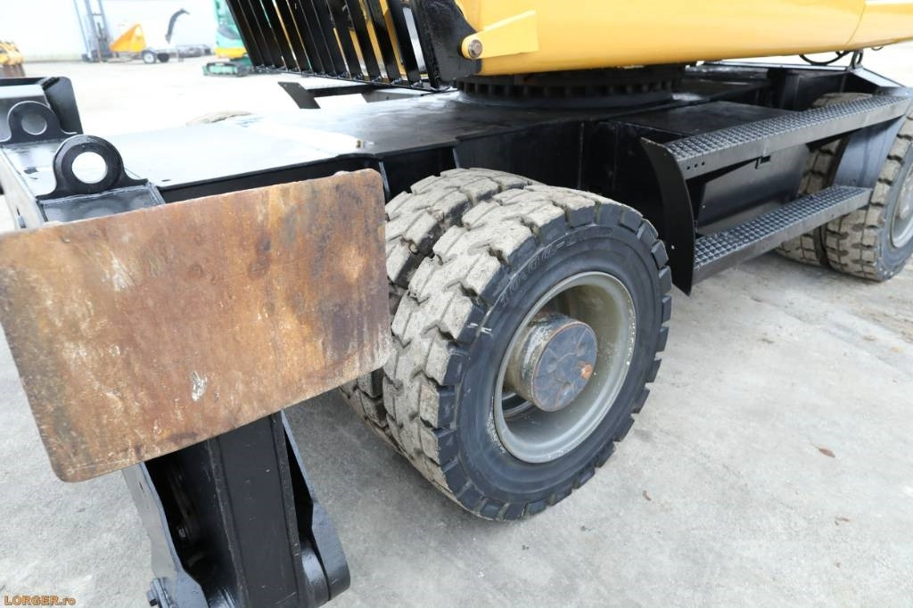 حفارة النقل والشحن CAT M 322 D: صور 19