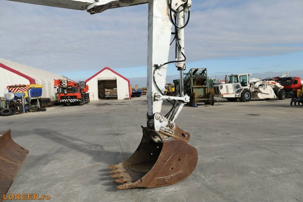 Liebherr A 316 Litronic - حفارة على عجلات: صور 5 Liebherr A 316 Litronic - حفارة على عجلات: صور 5