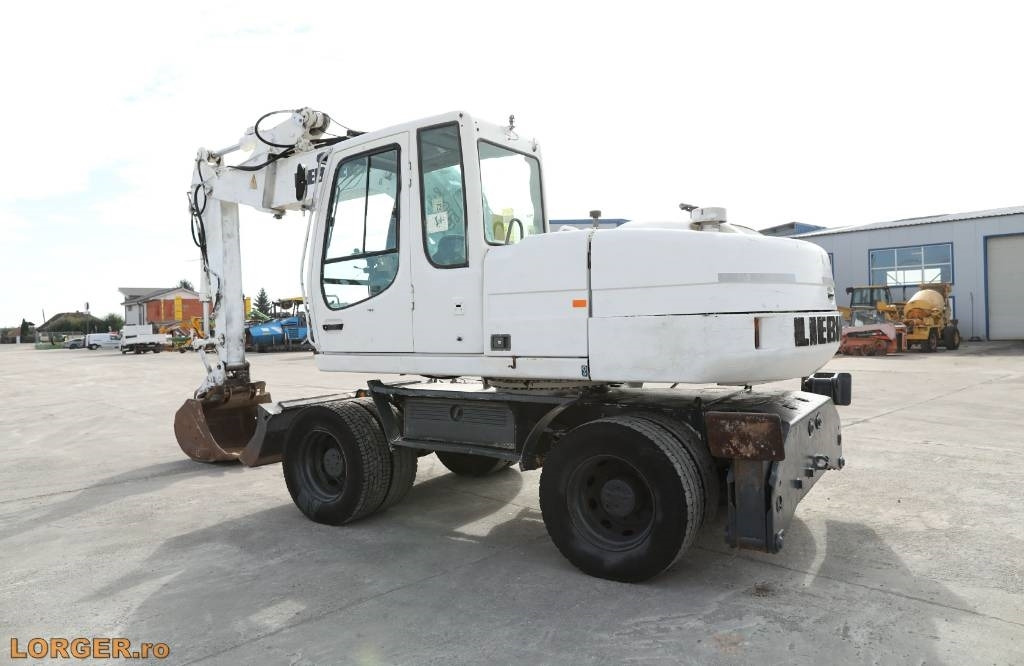 Liebherr A 316 Litronic - حفارة على عجلات: صور 2 Liebherr A 316 Litronic - حفارة على عجلات: صور 2