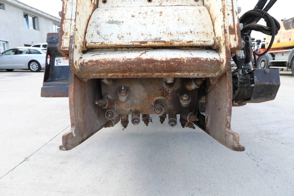 Simex PL4520 - ماكينات لصقل الأسفلت: صور 3 Simex PL4520 - ماكينات لصقل الأسفلت: صور 3