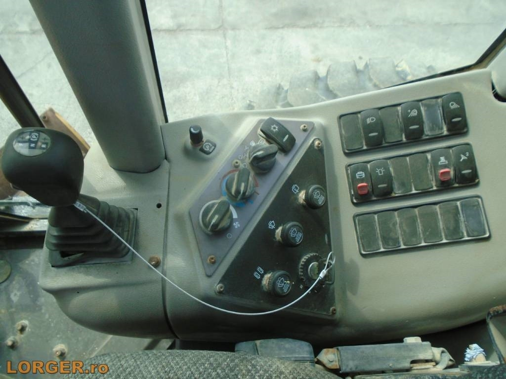 آلة تسوية الأرض Volvo G 990: صور 17 آلة تسوية الأرض Volvo G 990: صور 17