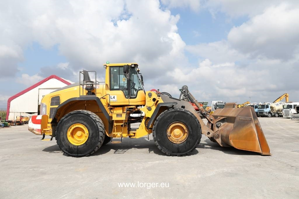 Volvo L 220 H - اللودر بعجل: صور 2 Volvo L 220 H - اللودر بعجل: صور 2